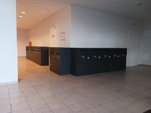 15 Extra-Large parcel boxes installed in an office building in Frankfurt